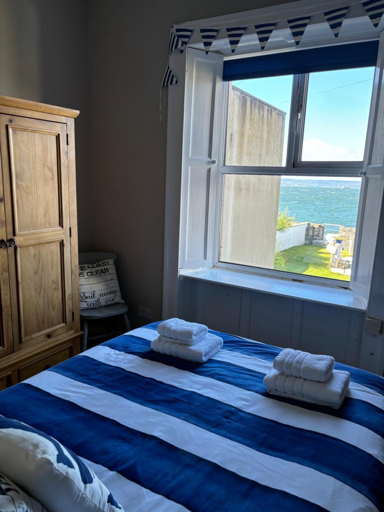 Splash Cottage Beach House With Sea Lapping Garden Bangor  Esterno foto